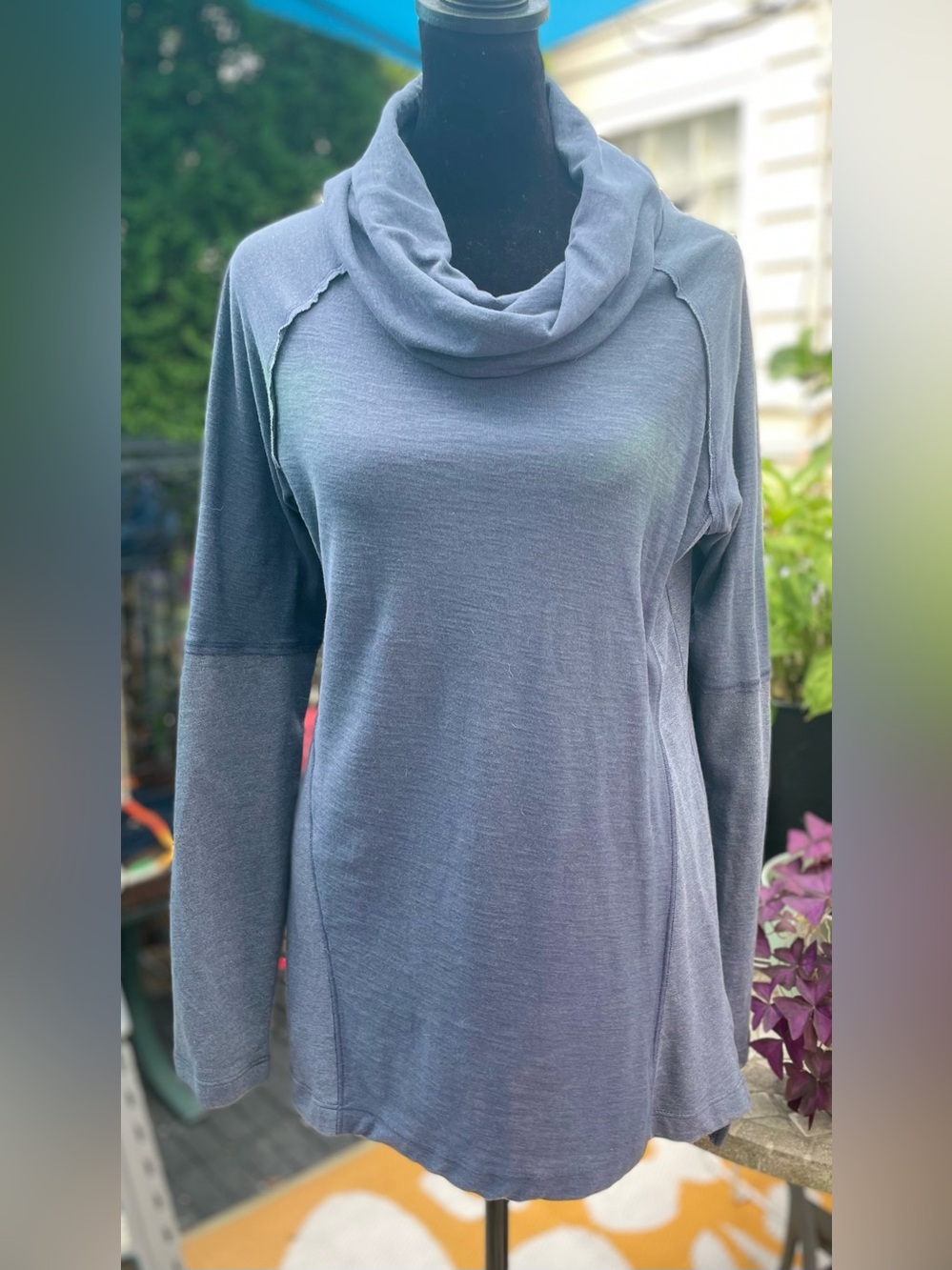 Columbia Cowl Neck Top Pullover Women's Blue Long Sleeve Activewear